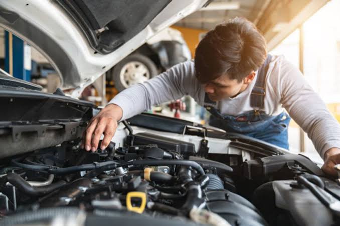 Understanding Minor and Major Car Servicing