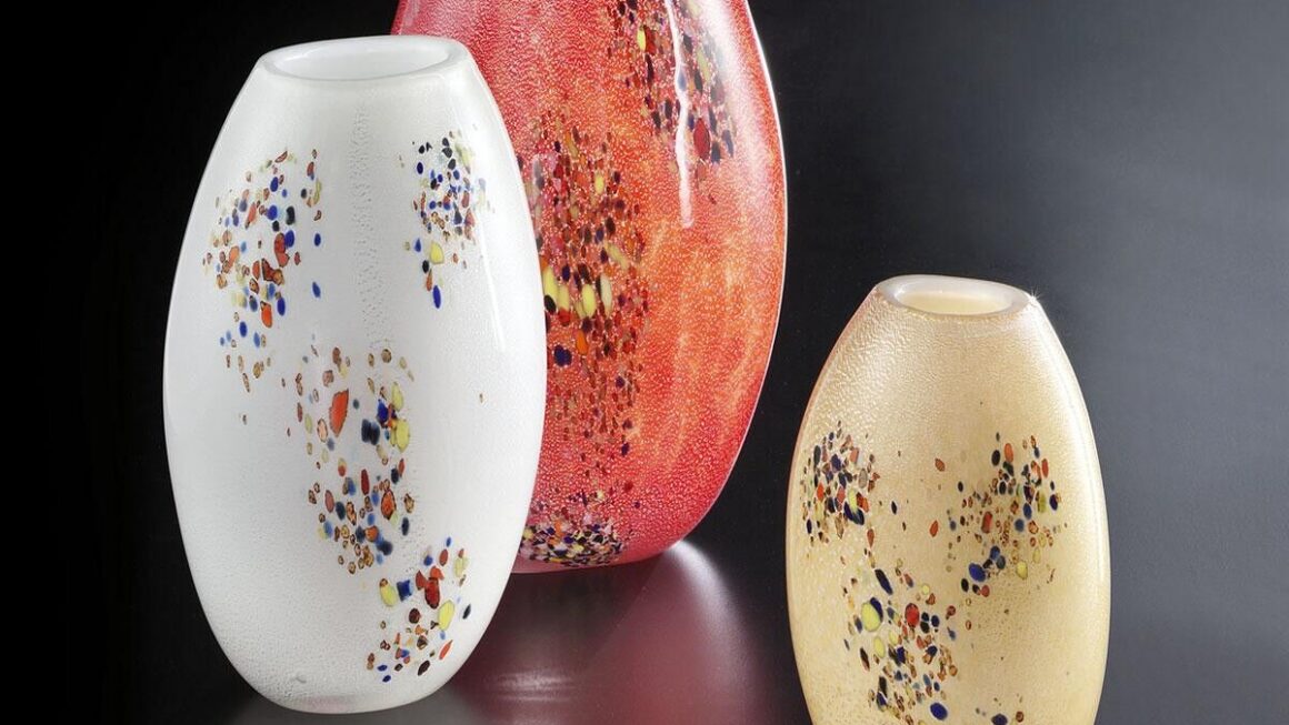 Elevate Your Home Decor with Murano Glass Vases: A Stylish Touch for Every Space 98%