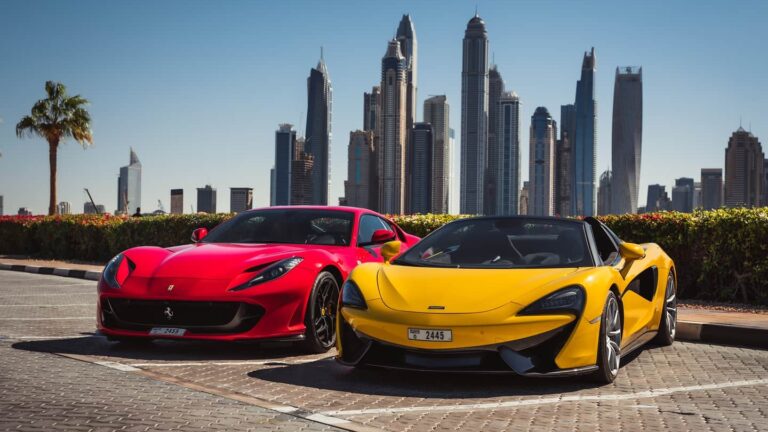 2 Avvenice Superior Car Rental Dubai Luxury Lifestyle Desert Blue Lamborghini Huracan EVO RWD Spyder Ferrari Porsche McLaren 1