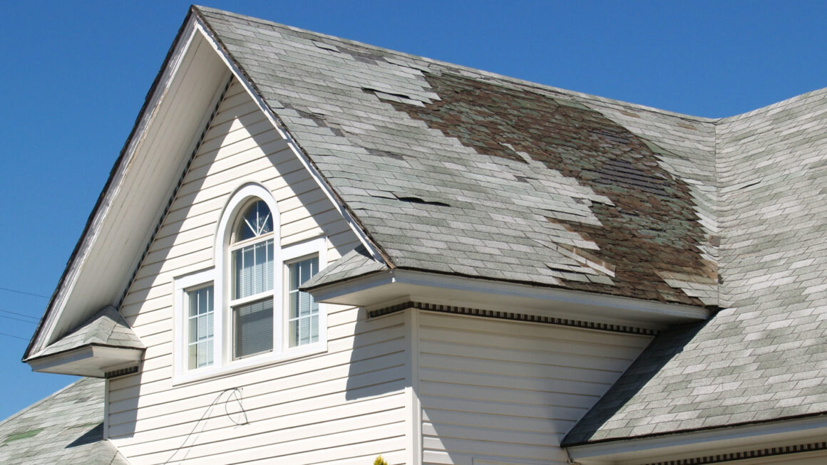 How to Deal with Roofing Emergencies